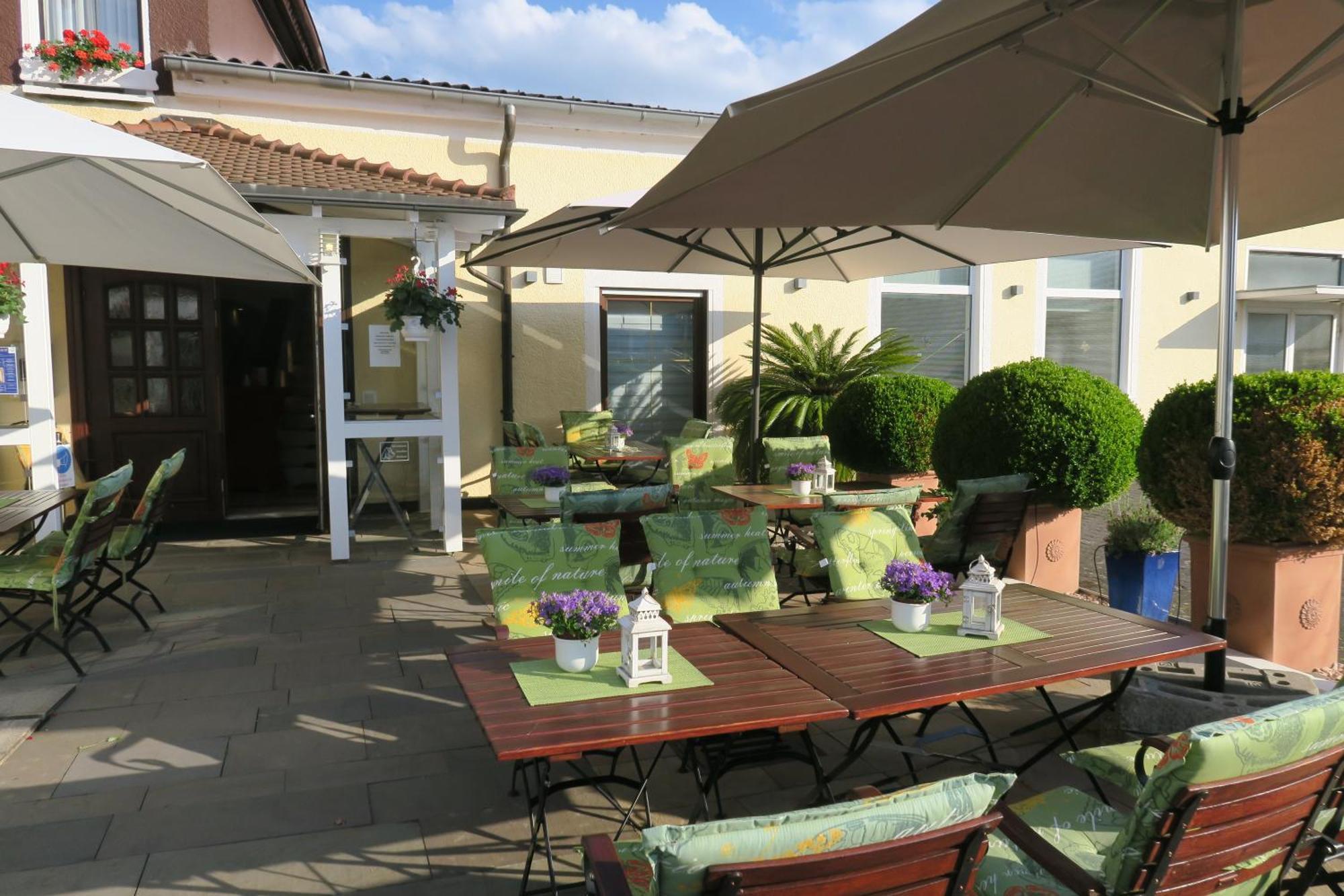 Landhotel Bergischer Hof Gmbh Marialinden Overath Buitenkant foto