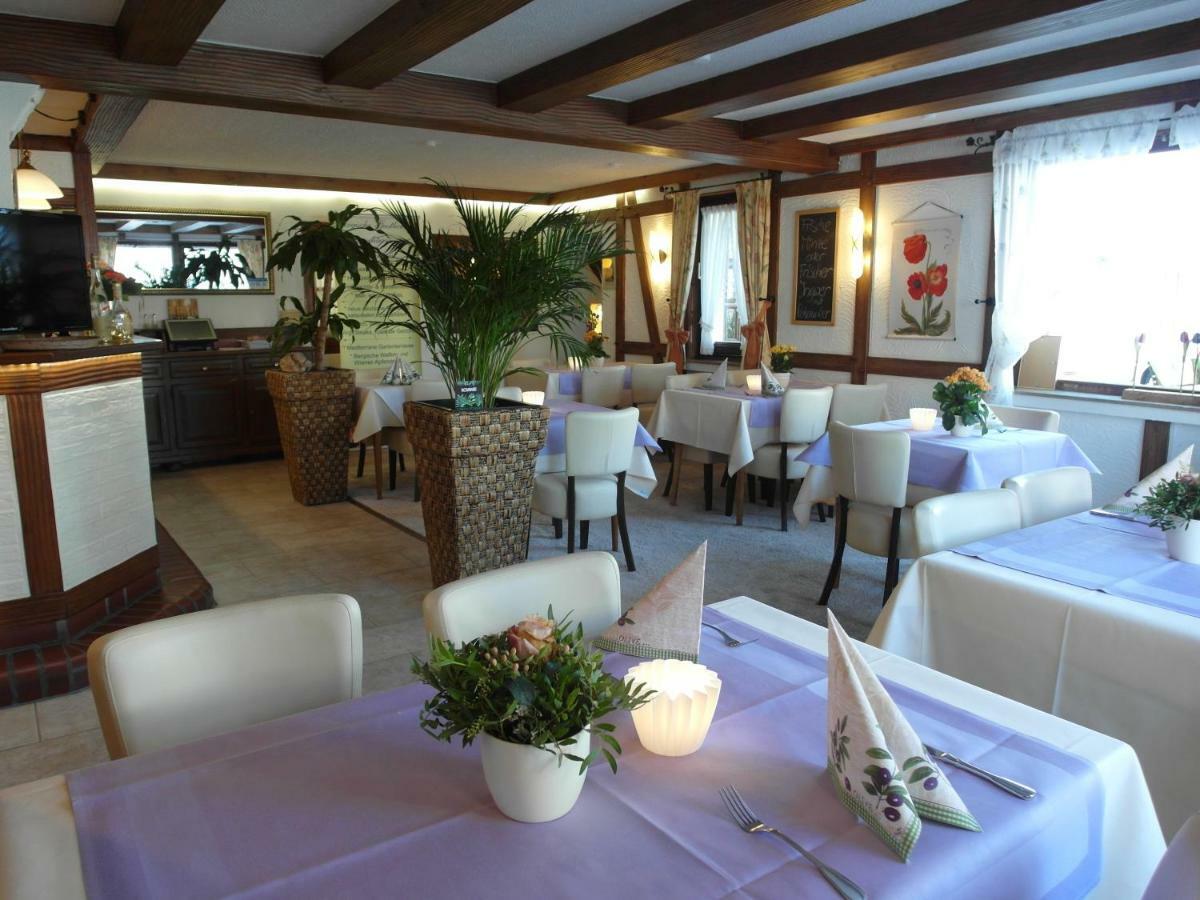 Landhotel Bergischer Hof Gmbh Marialinden Overath Buitenkant foto